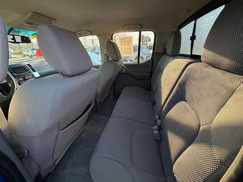 Used 2015 Nissan Frontier SV w/ SV Value Truck Package image 21