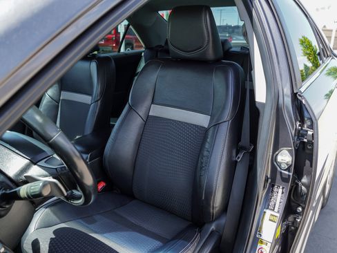 Used 2013 Toyota Camry SE FWD image 16