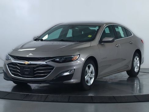 Used 2024 Chevrolet Malibu LT FWD image 8