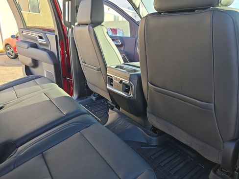 New 2026 GMC Sierra 2500 SLT w/ SLT Convenience Package image 12