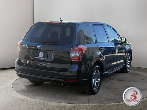 Used 2015 Subaru Forester 2.5i AWD/4WD image 7