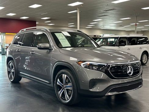 Used 2023 Mercedes-Benz EQB 250+ image 9