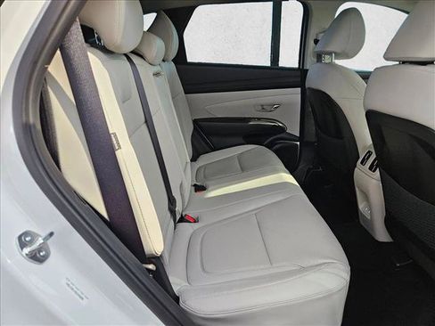 Certified 2025 Hyundai Tucson SEL AWD/4WD image 17