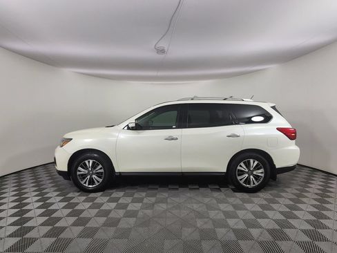 Used 2017 Nissan Pathfinder SL w/ SL Premium Package AWD/4WD image 2