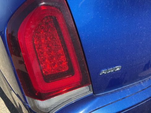 Certified 2018 Chrysler 300 S AWD/4WD image 6