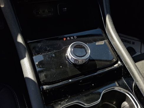 Used 2022 Jeep Grand Cherokee Laredo w/ Luxury Tech Group I image 11