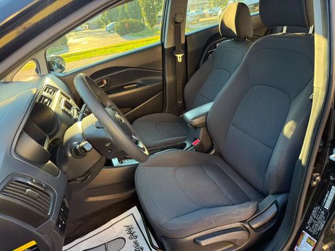 Used 2013 Kia Rio EX FWD image 11