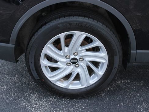 Used 2025 Lincoln Corsair AWD w/ Towing Package image 17