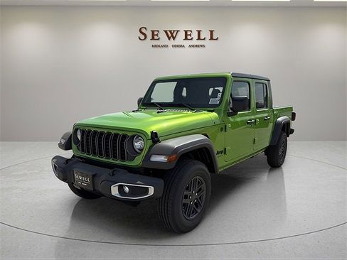 New 2025 Jeep Gladiator Sport image 1