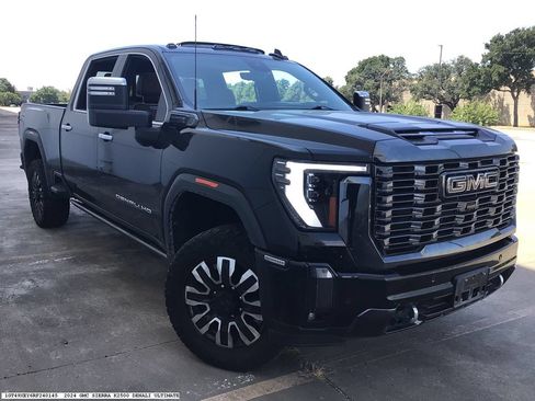 Used 2024 GMC Sierra 2500 Denali Ultimate AWD/4WD image 3