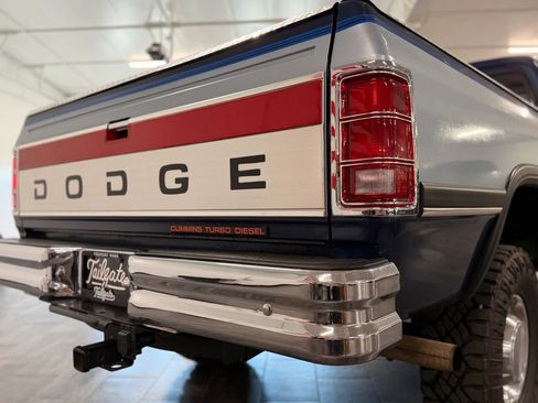 Used 1993 Dodge D/W Truck 250 AWD/4WD image 58