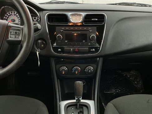 Used 2014 Chrysler 200 LX FWD image 16