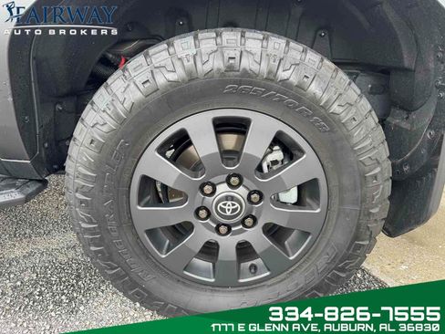 Used 2025 Toyota Land Cruiser image 34