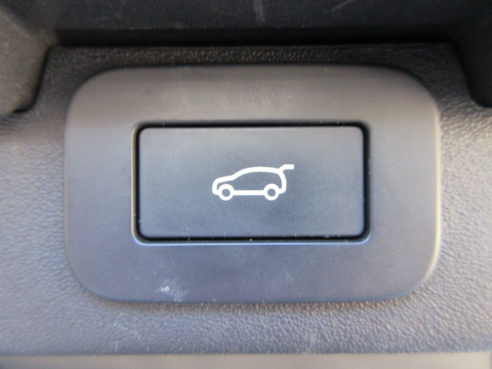 Used 2023 Land Rover Discovery Metropolitan Edition AWD/4WD image 59