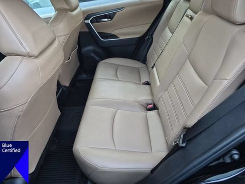 Used 2022 Toyota RAV4 XLE Premium FWD image 30