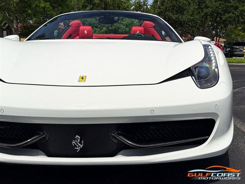 Used 2014 Ferrari 458 Spider RWD image 3