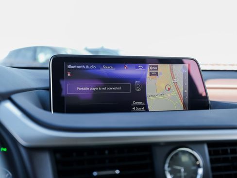 Used 2018 Lexus RX 450h AWD image 18