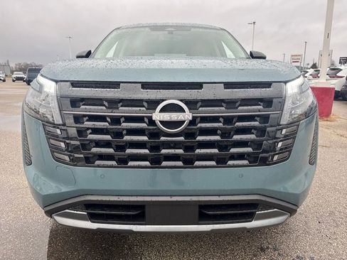 New 2026 Nissan Pathfinder Platinum image 10