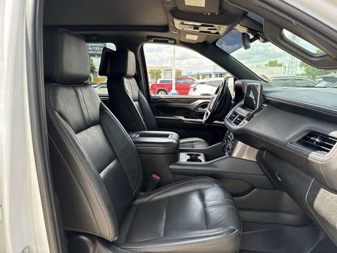 Used 2021 Chevrolet Tahoe RST w/ Luxury Package AWD/4WD image 33