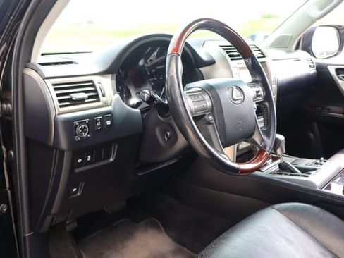 Used 2014 Lexus GX 460 w/ Premium Package AWD/4WD image 11