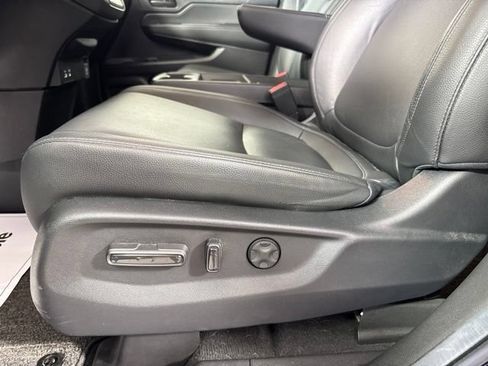 Used 2025 Honda Odyssey EX-L image 13