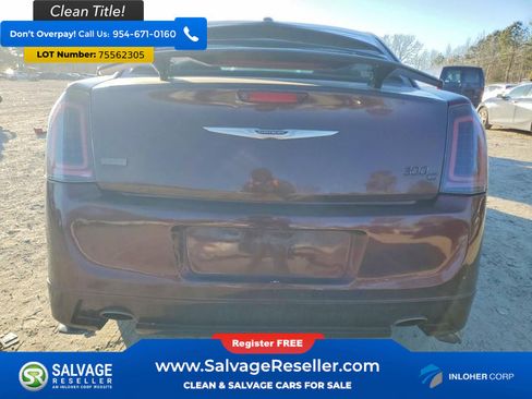 Used 2014 Chrysler 300 C image 8