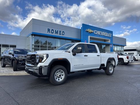 New 2026 GMC Sierra 2500 Pro image 1