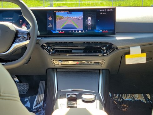 New 2026 BMW 230i Coupe w/ Premium Package RWD image 10