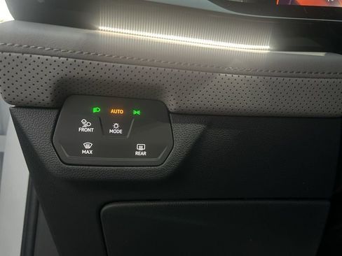 New 2026 Volkswagen Atlas Peak Edition image 12