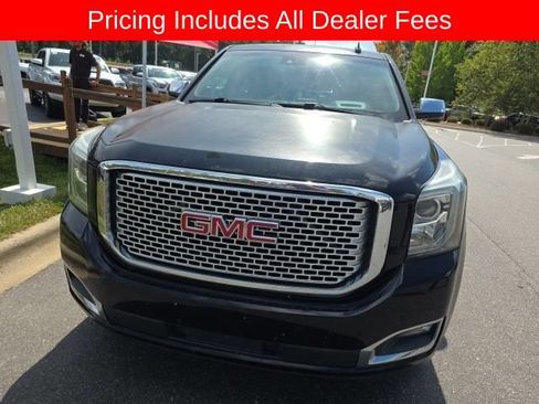 Used 2016 GMC Yukon XL Denali w/ Open Road Package AWD/4WD image 12