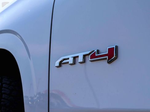 Used 2024 GMC Yukon AT4 w/ Technology Package AWD/4WD image 3