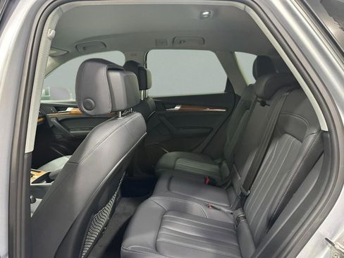 Certified 2023 Audi Q5 2.0T Premium w/ Convenience Package image 8