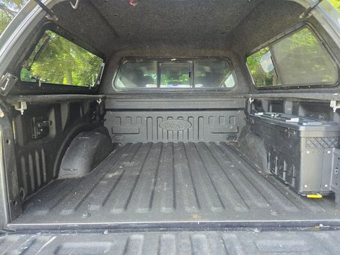 Used 2015 Ford F150 XLT w/ Equipment Group 301A Mid AWD/4WD image 18