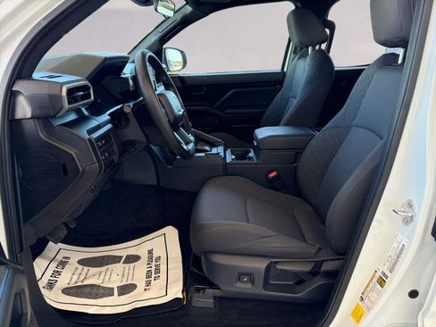 Certified 2025 Toyota Tacoma SR image 9