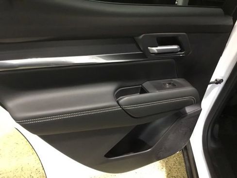 New 2026 GMC Terrain Elevation w/ Elevation Premium Package FWD image 34