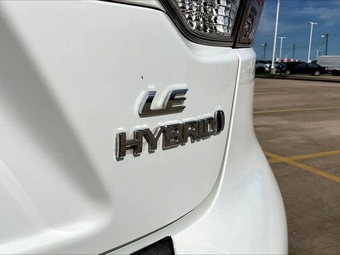 Used 2023 Toyota Corolla LE image 9