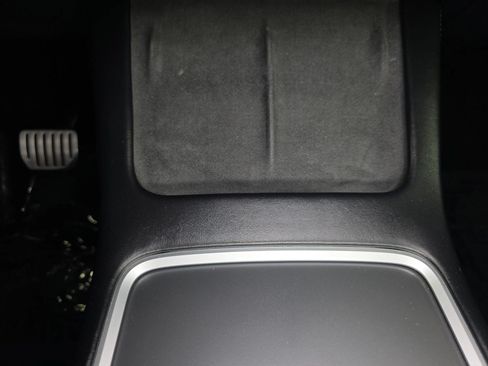 Used 2022 Tesla Model Y Performance AWD/4WD image 30
