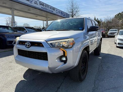 Used 2016 Toyota 4Runner SR5 RWD image 1
