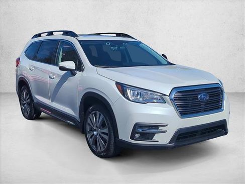 Used 2022 Subaru Ascent Limited w/ Technology Package image 3
