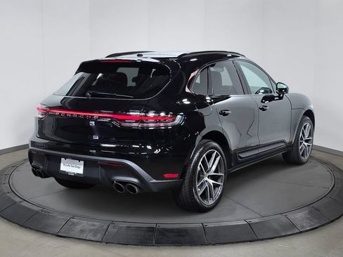 Certified 2026 Porsche Macan AWD/4WD image 7