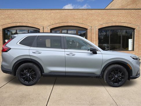 Used 2023 Honda CR-V Sport image 2