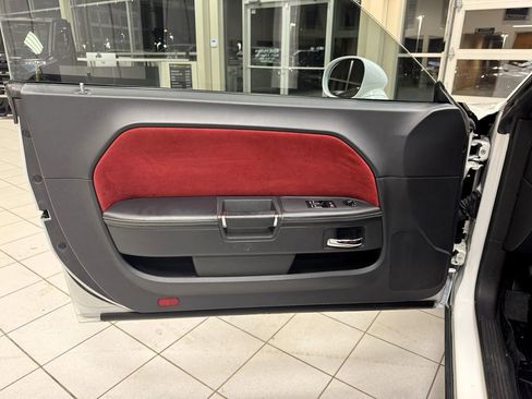 Used 2013 Dodge Challenger SRT8 w/ Harman Kardon Audio Group image 13
