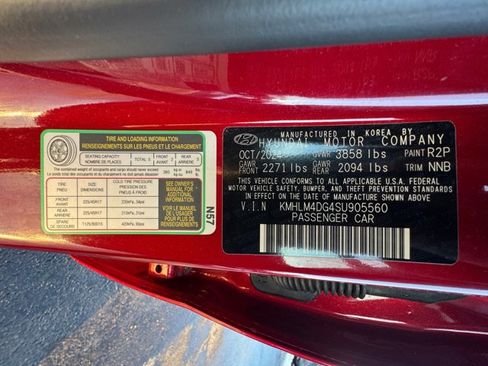 Certified 2025 Hyundai Elantra Sport image 29