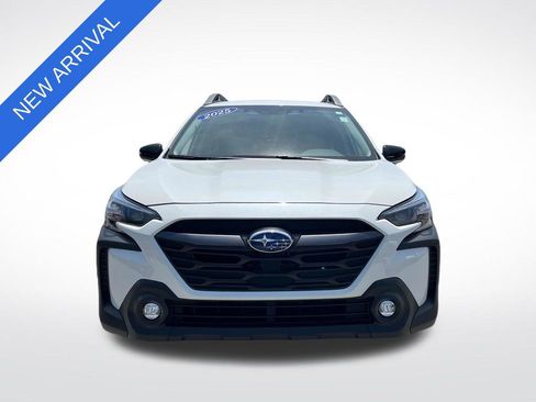 Used 2025 Subaru Outback Premium w/ Popular Package #1A AWD/4WD image 8