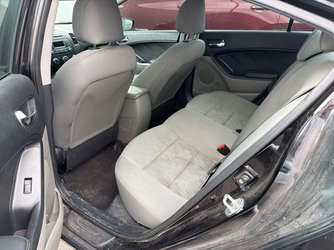 Used 2015 Kia Forte LX image 11