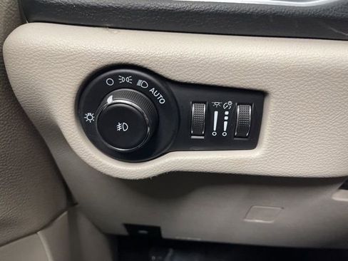 Used 2021 Chrysler Pacifica Limited w/ Premium & Safety Sphere Group AWD/4WD image 46