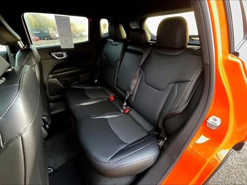 New 2026 Jeep Compass Latitude image 10