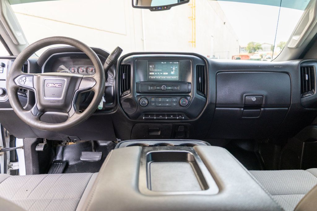 Used 2018 GMC Sierra 3500 4x4 Crew Cab w/ Sierra Convenience Package image 15