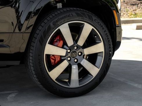 New 2026 Land Rover Defender 110 X AWD/4WD image 68