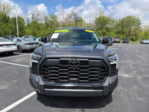 Used 2024 Toyota Tundra Limited w/ TRD Off-Road Package AWD/4WD image 9